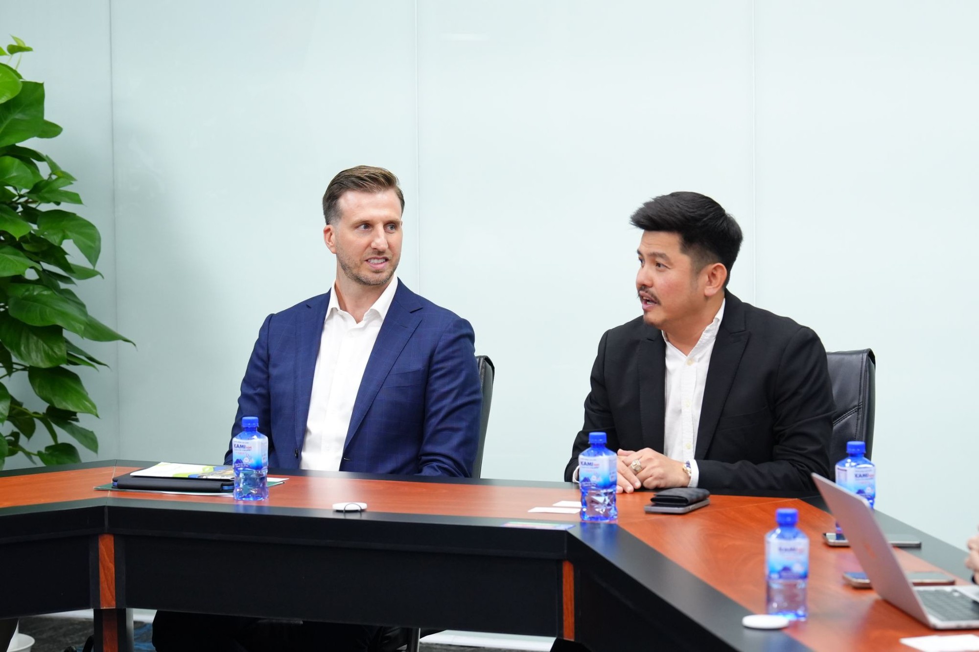 Long Châu - Mạng lưới kết nối chiến lược của các thương hiệu chăm sóc sức khỏe Úc tại Việt Nam- Ảnh 1.