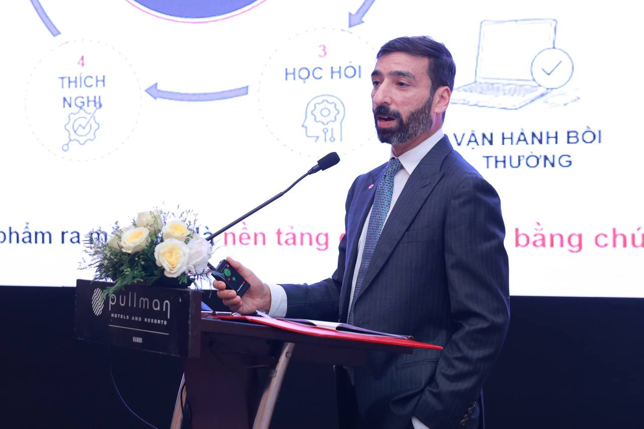 Khi 95,6% dân số đã có BHYT: Chủ tịch HĐQT Techcom Insurance nói về giải pháp giúp người dân giảm chi tiền túi cho y tế- Ảnh 1.