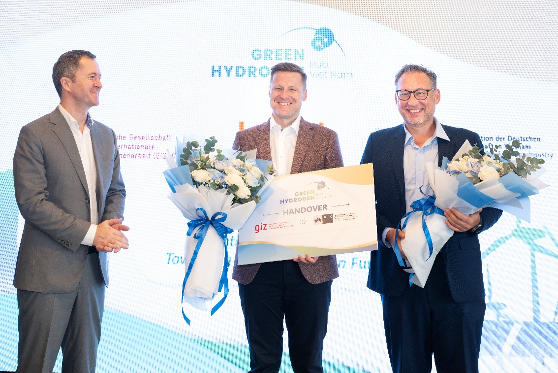 Một năm Trung tâm Hydrogen Xanh Việt Nam: Xây nền trước khi xây ngành- Ảnh 4. Một năm Trung tâm Hydrogen Xanh Việt Nam: Xây nền trước khi xây ngành- Ảnh 4.