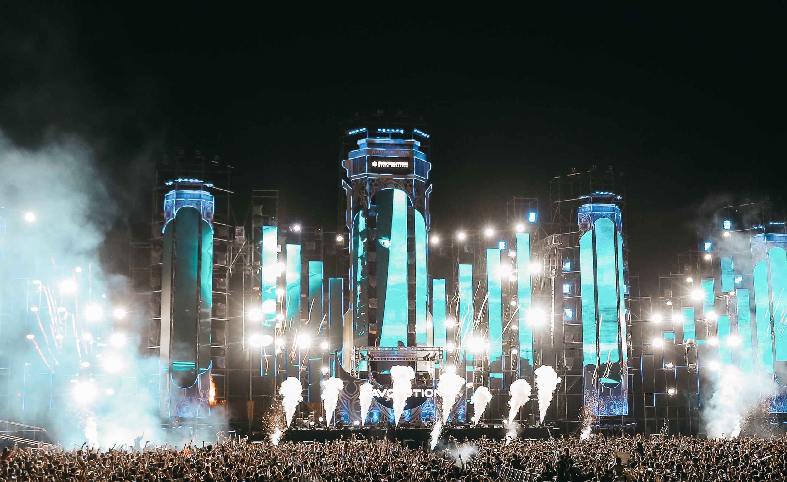 Sân khấu Ravolution 2019 Ravo 3 Years
