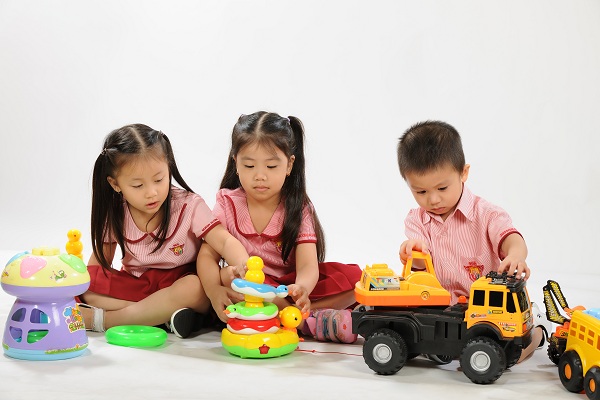 Khai s&aacute;ng tr&iacute; tuệ bằng "Phương &aacute;n 0 tuổi" 1