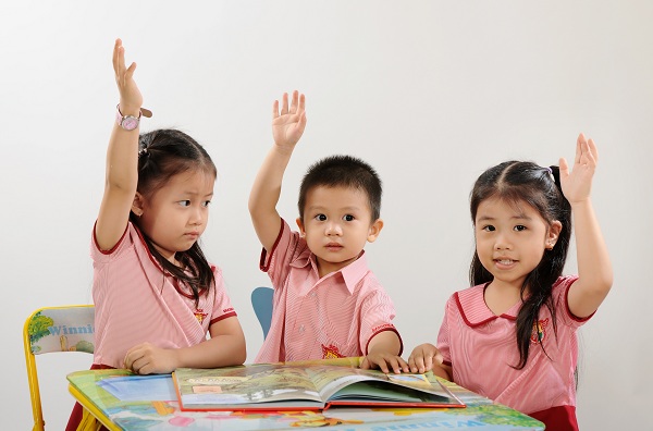 Khai s&aacute;ng tr&iacute; tuệ bằng "Phương &aacute;n 0 tuổi" 2