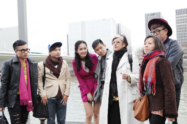 Mai Phương Th&uacute;y thăm viện mẫu Ph&aacute;p 4