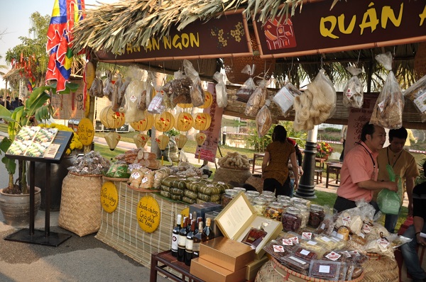 Tết H&agrave; Nội cổ truyền qua Phi&ecirc;n Chợ Xu&acirc;n 3