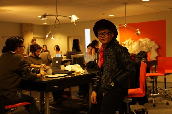 Mai Phương Th&uacute;y thăm viện mẫu Ph&aacute;p 6