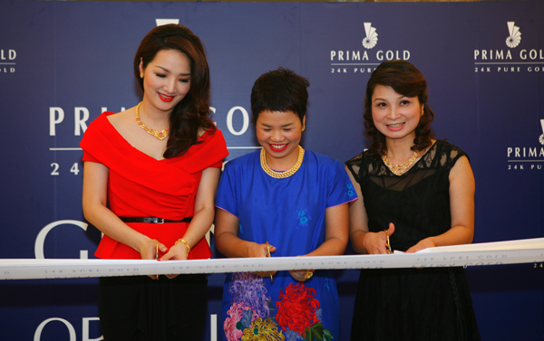 HH Đền H&ugrave;ng Gi&aacute;ng My - Lộng lẫy dự khai trương Flagship thứ 2 của Prima Gold 3