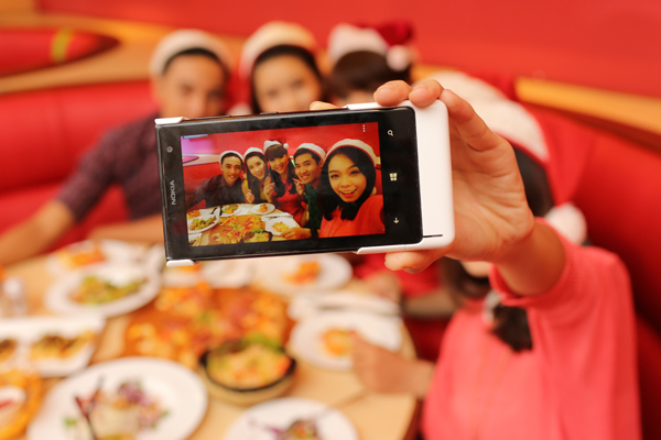 Hẹn h&ograve; dịp lễ hội theo c&aacute;ch ấn tượng nhất 3