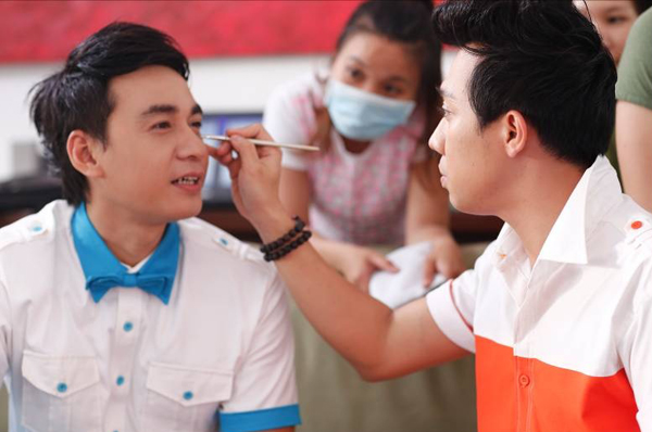 Trấn Th&agrave;nh &ndash; Con tắc k&egrave; hoa của showbiz Việt 3