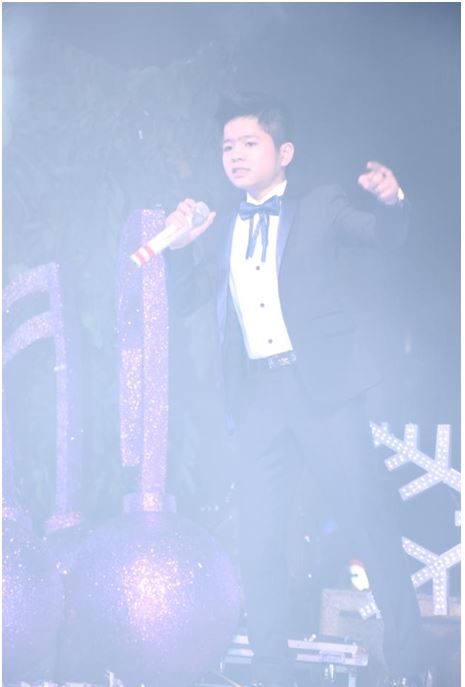 Khởi My v&agrave; Quang Anh hội ngộ Đ&ecirc;m Gi&aacute;ng sinh c&ugrave;ng &ldquo;Mamypoko & Bobby&rdquo; 6