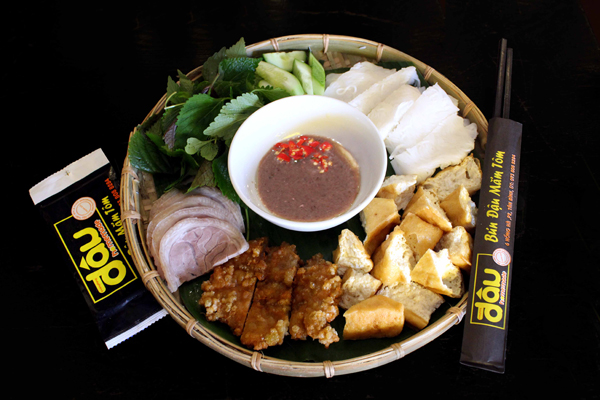 Trải nghiệm qu&aacute;n ăn H&agrave; Nội k&igrave; lạ ở S&agrave;i G&ograve;n 7