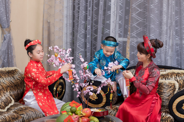 Mai Thu Huyền: &ldquo;Tết của con đ&acirc;u chỉ c&oacute; bao l&igrave; x&igrave;&rdquo; 2