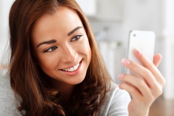 10 b&iacute; k&iacute;p chụp ảnh selfie lung linh bằng smartphone 3