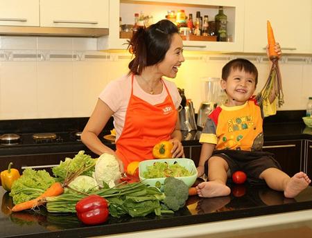 Giải toả nỗi lo răng miệng của b&eacute; c&ugrave;ng Thanh Thu&yacute; 3