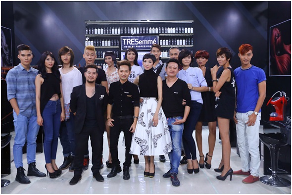 Th&iacute; sinh Vietnam's Next Top Model thay đổi cực chất nhờ kiểu t&oacute;c 13