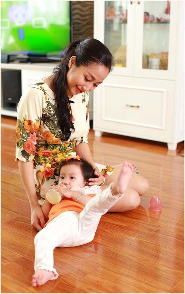 Ốc Thanh V&acirc;n: L&agrave;m mẹ kh&ocirc;ng cần qu&aacute; ho&agrave;n hảo 8