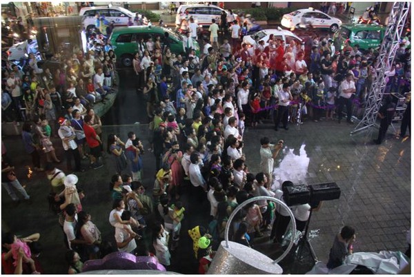 Khởi My v&agrave; Quang Anh hội ngộ Đ&ecirc;m Gi&aacute;ng sinh c&ugrave;ng &ldquo;Mamypoko & Bobby&rdquo; 9