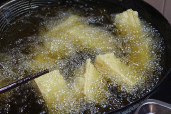 Trải nghiệm qu&aacute;n ăn H&agrave; Nội k&igrave; lạ ở S&agrave;i G&ograve;n 8