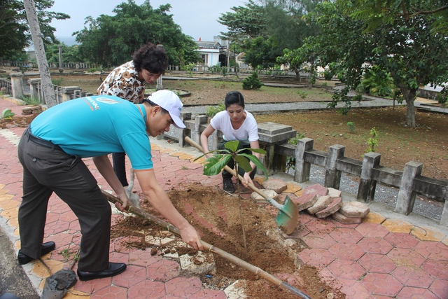 Hoa hậu Ngọc H&acirc;n đẹp hơn với h&igrave;nh ảnh b&igrave;nh dị 10
