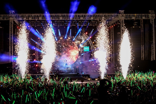 Live concert Mỹ T&acirc;m được fan giải thưởng uy t&iacute;n thế giới nhắc đến 3