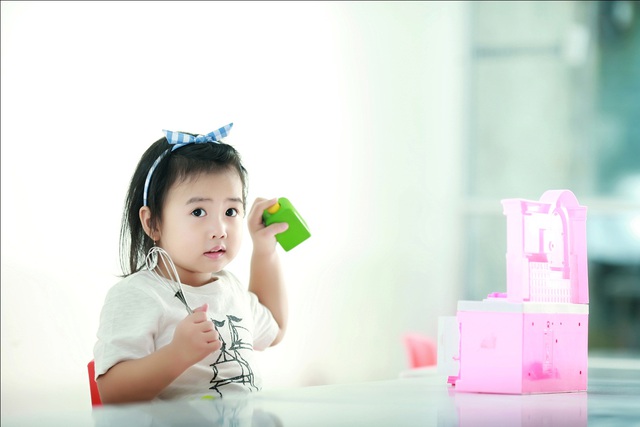 C&ugrave;ng con chơi m&agrave; học tr&ecirc;n h&agrave;nh tr&igrave;nh đầy y&ecirc;u thương 1