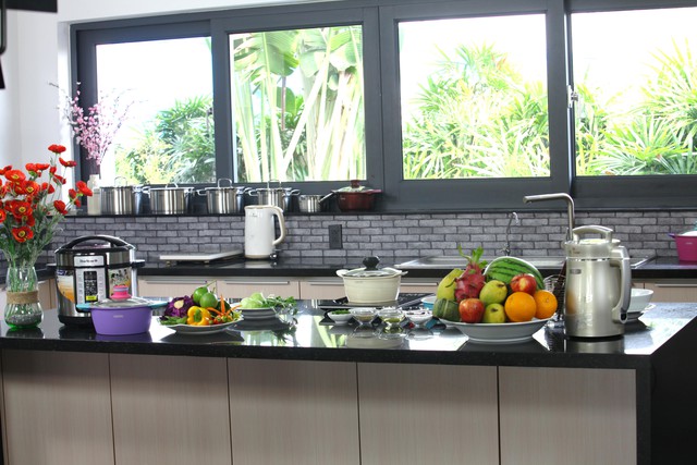 Nh&agrave; văn Trang Hạ v&agrave; b&iacute; quyết th&aacute;o gỡ "v&ograve;ng kim c&ocirc;" bếp n&uacute;c 3