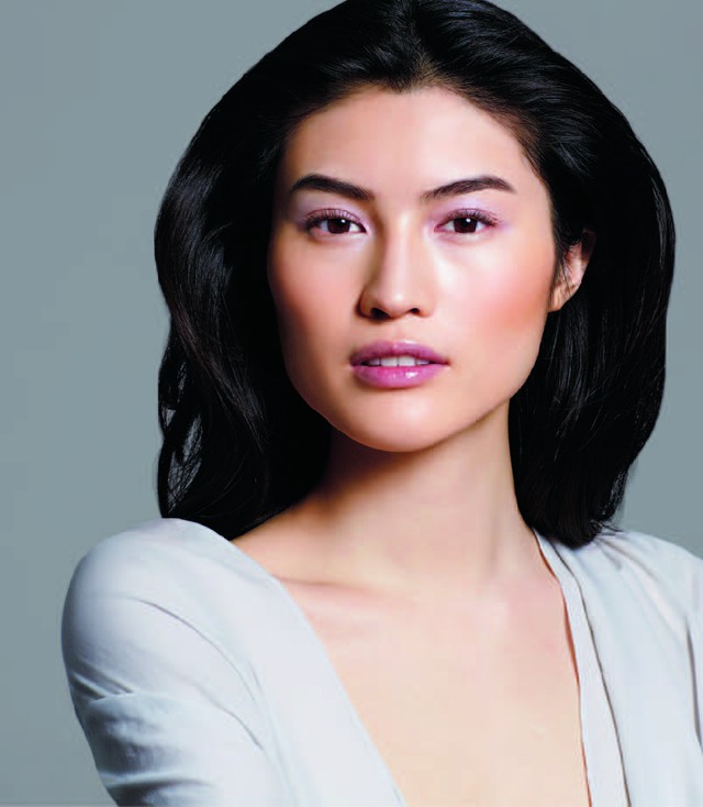 Tư vấn phong c&aacute;ch trang điểm ấn tượng m&ugrave;a lễ hội 5