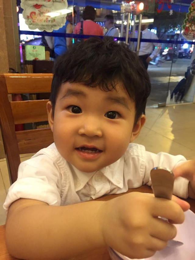 Nh&acirc;̣t ký những ng&agrave;y trước Gi&aacute;ng sinh của b&agrave; mẹ xinh đẹp 1