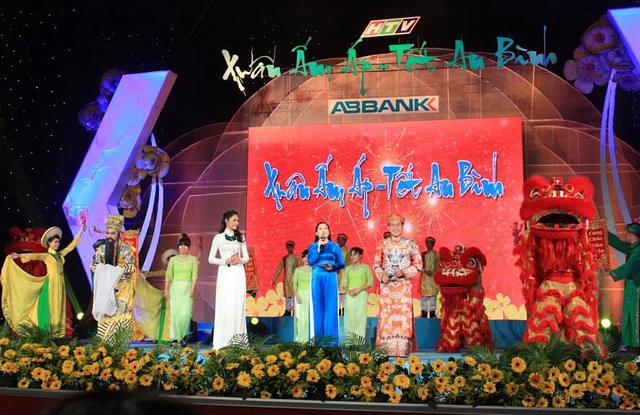 Mỹ T&acirc;m g&oacute;p mặt trong đ&ecirc;m nhạc Tết An B&igrave;nh - Nghĩa t&igrave;nh biển đảo 4