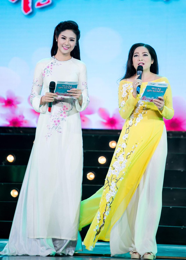 Đ&ocirc;ng Nhi "du xu&acirc;n" sớm c&ugrave;ng người y&ecirc;u 10