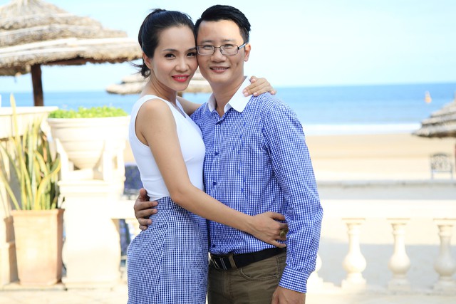 Vợ chồng Ho&agrave;ng B&aacute;ch, Th&uacute;y Hạnh &ldquo;rủ nhau&rdquo; đ&oacute;n Valentine l&atilde;ng mạn 7