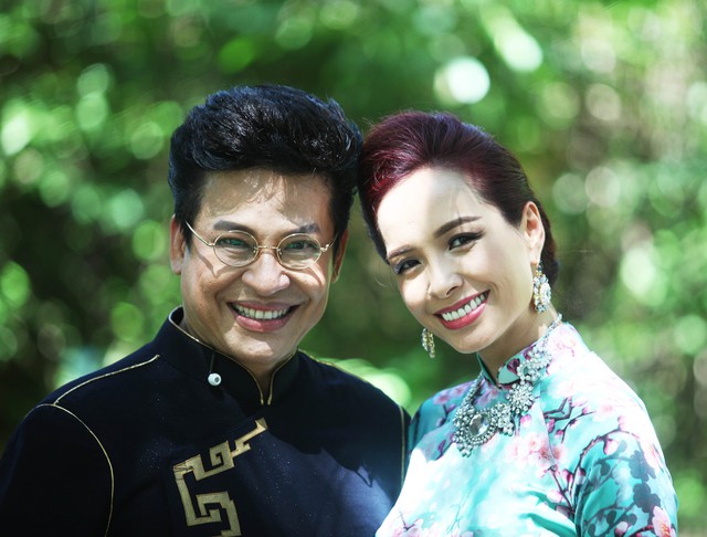 Thanh Bạch v&agrave; Th&uacute;y Hạnh rộn r&agrave;ng &aacute;o d&agrave;i đ&oacute;n năm mới 1