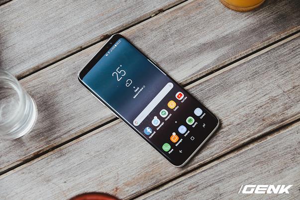 Samsung Galaxy S8 vẫn là chiếc smartphone hàng đầu thị trường dù đã ra mắt từ nửa năm trước - Ảnh 2.