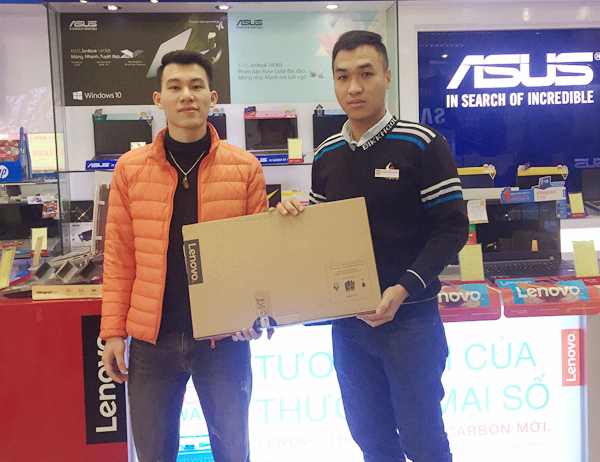 Bùng nổ mua sắm trả góp 0% bằng thẻ tín dụng tết 2018 - Ảnh 1. Bùng nổ mua sắm trả góp 0% bằng thẻ tín dụng tết 2018 - Ảnh 1.