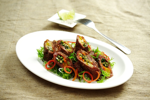 Hè đ&acirc;̀y sức s&ocirc;́ng ở nhà hàng Khoái - Ảnh 1.