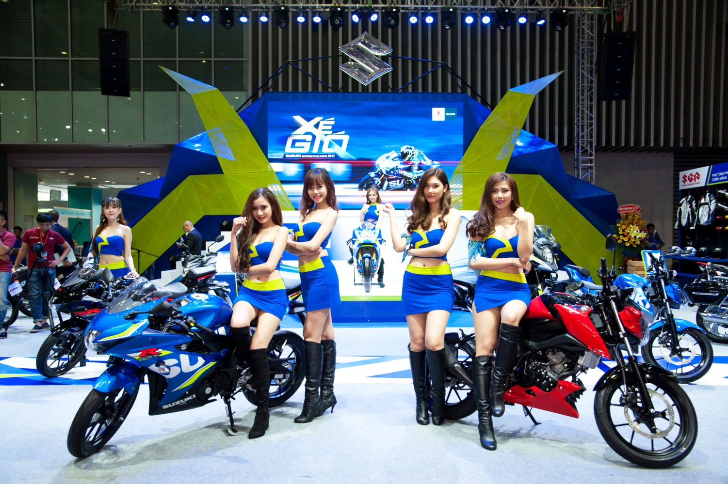 Suzuki Việt Nam ra mắt 3 mẫu xe mới tại triển lãm mô tô, xe máy 2017