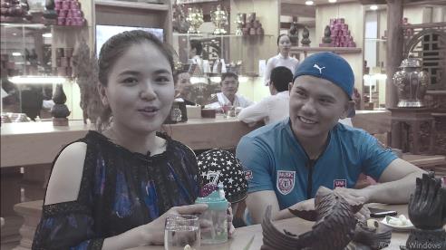 Kh&aacute;m ph&aacute; Nha Trang c&ugrave;ng cặp vợ chồng nổi tiếng T&uacute; Dưa &ndash; Lam Anh - Ảnh 3.