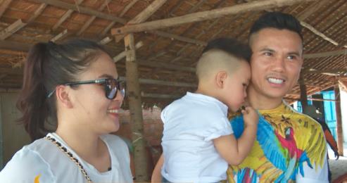 Kh&aacute;m ph&aacute; Nha Trang c&ugrave;ng cặp vợ chồng nổi tiếng T&uacute; Dưa &ndash; Lam Anh - Ảnh 4.