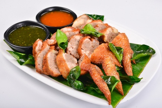 Những món ăn đường phố Thái Lan khiến người Việt sẵn sàng “móc hầu bao” - Ảnh 2.