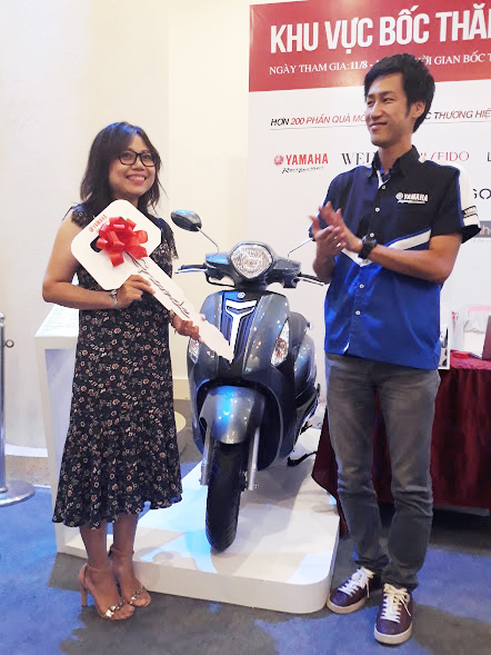 Săn hàng hiệu giá rẻ và ẵm xe tay ga Yamaha Grande thời trang tại City Sale 2017 - Ảnh 3.