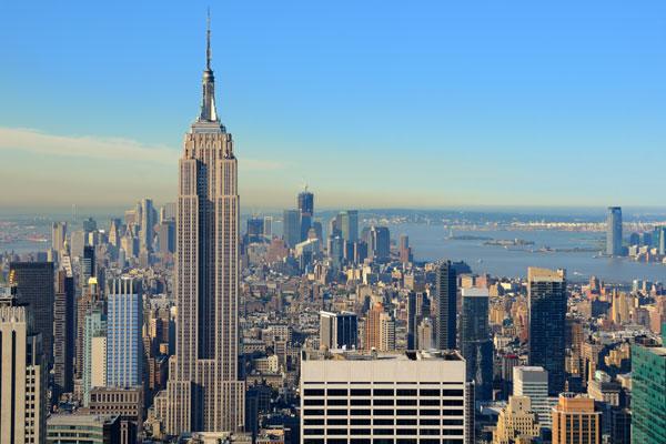 Trung tâm tài chính, kinh tế, xã hội xa hoa bậc nhất nước Mỹ, thành thị New York vươn mình bên dòng sông Hudson.