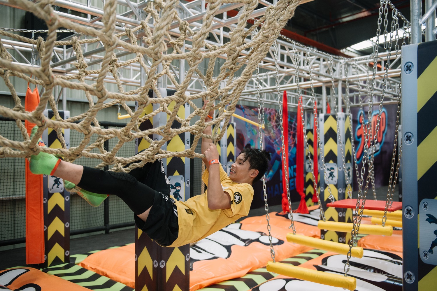 Mở cửa trung tâm giải trí bạt nhún đầu tiên tại Hà Nội - JUMP ARENA Tăng Bạt Hổ - Ảnh 2.