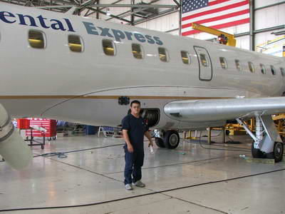 Kỹ sư bảo trì máy bay - Cơ hội nghề nghiệp rộng mở cùng mức lương khủng - Ảnh 2.