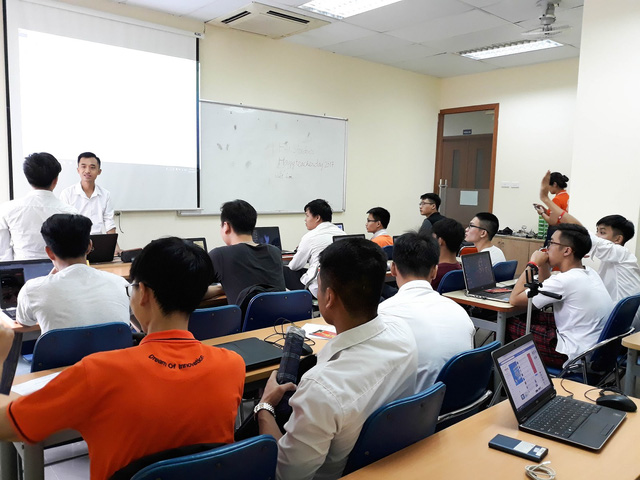 Đổ bộ lớp học trải nghiệm “2K Phiêu Lưu Làm Hacker Mũ Trắng” tại FPT Jetking - Ảnh 1.