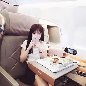 Màu tóc nhuộm gây bão hội con nhà giàu Việt Nam mùa mốt Thu Đông - Ảnh 4.