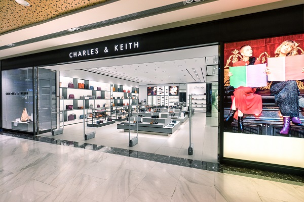 Sau Fashion Week, Kelbin Lei tái xuất nổi bật tại Charles & Keith Vincom Đồng Khởi - Ảnh 11.