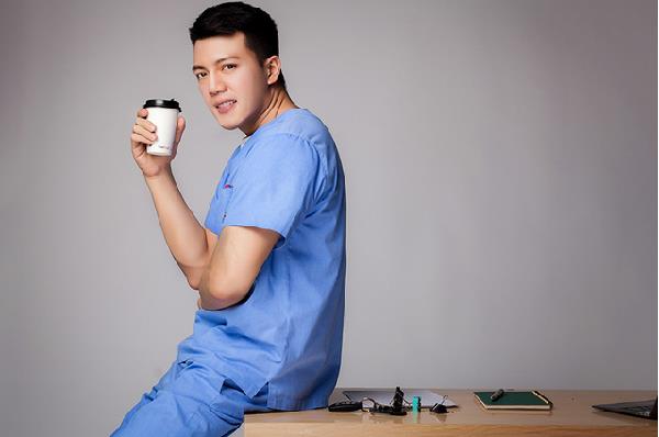 Đi tìm người đứng sau những màn lột xác vịt hóa thiên nga của phái đẹp Việt - Ảnh 3.
