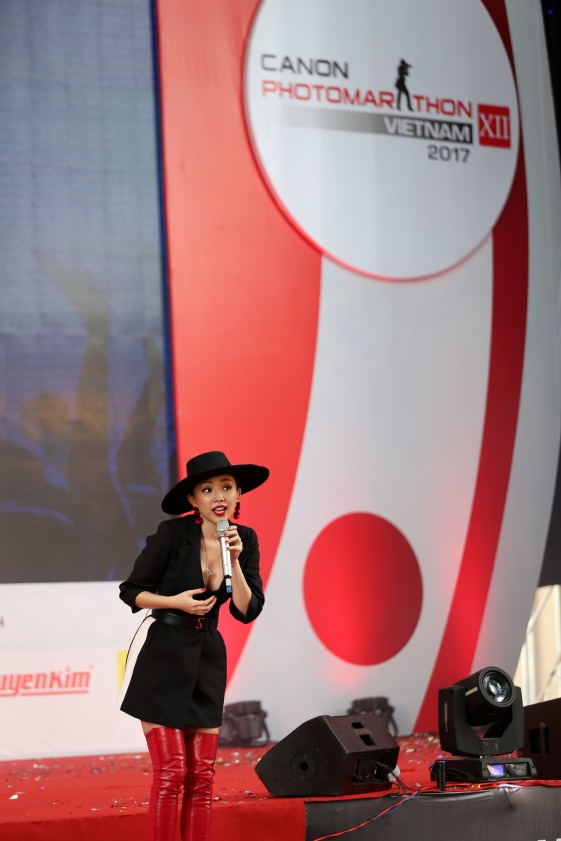 Tóc Tiên khuấy động ngày khai mạc Canon Expo 2017 - Ảnh 5.