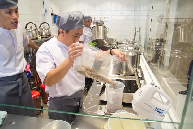Xông đất Too Cha - Cửa hàng trà sữa Đài Loan mới toanh tại Sài Gòn - Ảnh 6.