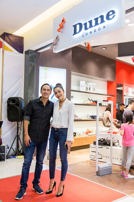 Tăng Thanh Hà, Phillip Nguyễn cùng Kim Nhung dự khai trương thương hiệu giày đến từ Anh Quốc - Ảnh 2.