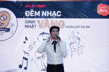 Noo Phước Thịnh khuấy động sân khấu mừng sinh nhật LOTTE Mart 9 tuổi - Ảnh 2.